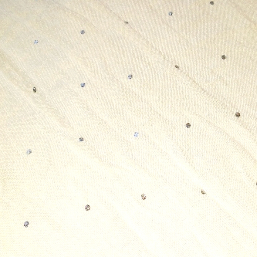 White scarf with silver dots - Picture 2 of 3